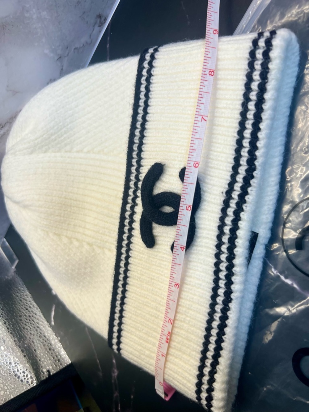 CHANEL Fashion Cream & Black Knit Embroidered CC’s Thick CASHMERE/Wool Beanie - Picture 6 of 6